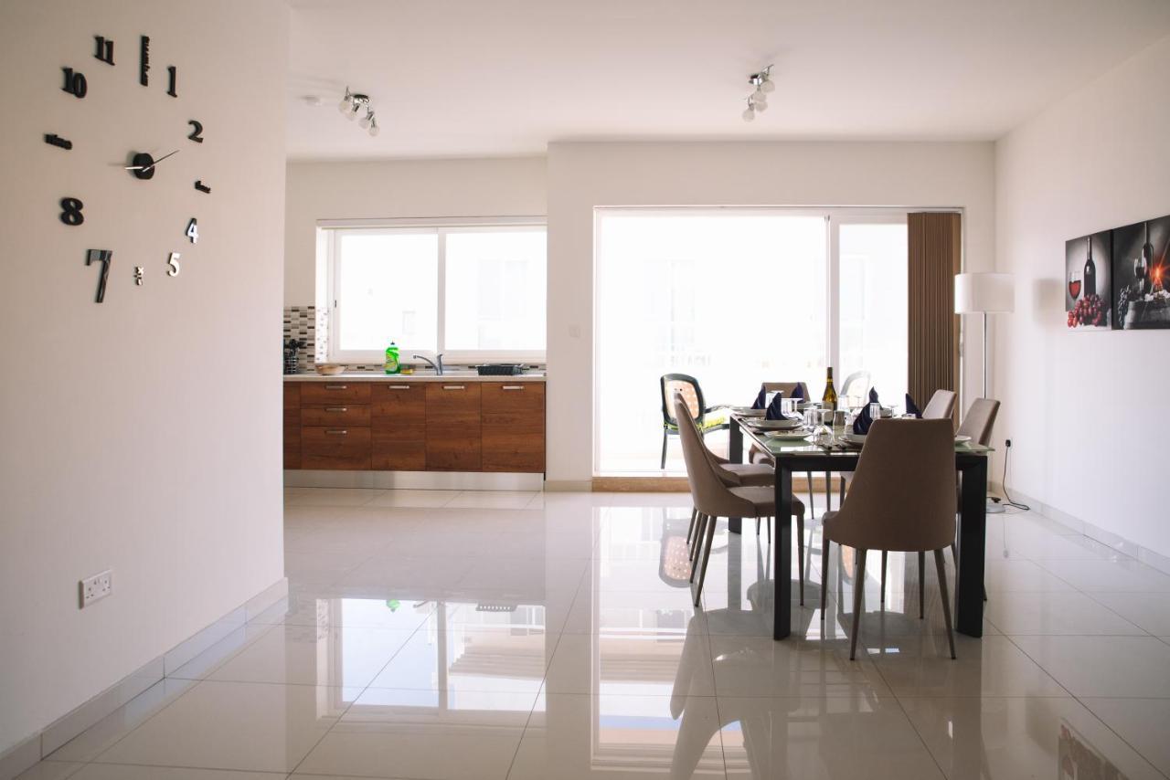Modern 3 Bedroom With Ac Apartment Zabbar Ngoại thất bức ảnh