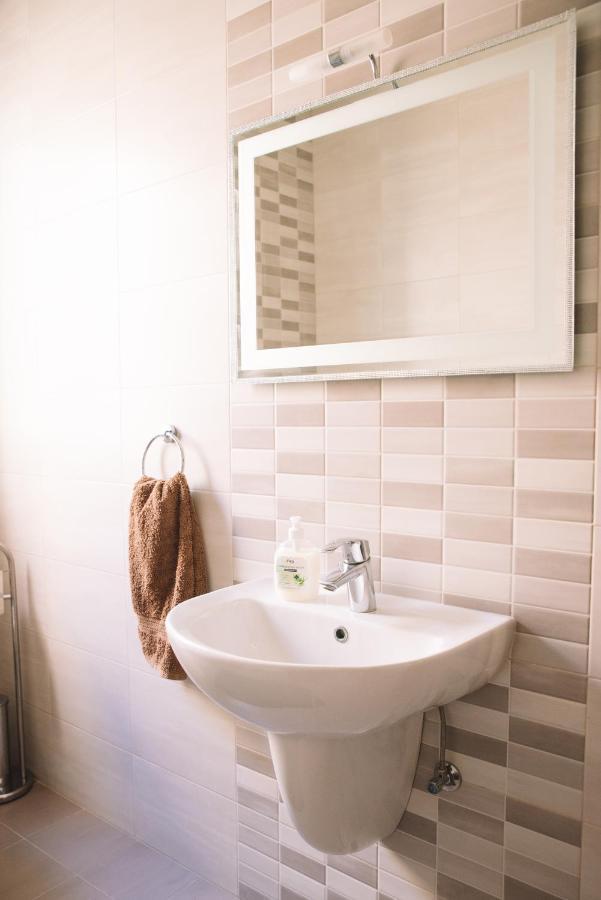 Modern 3 Bedroom With Ac Apartment Zabbar Ngoại thất bức ảnh